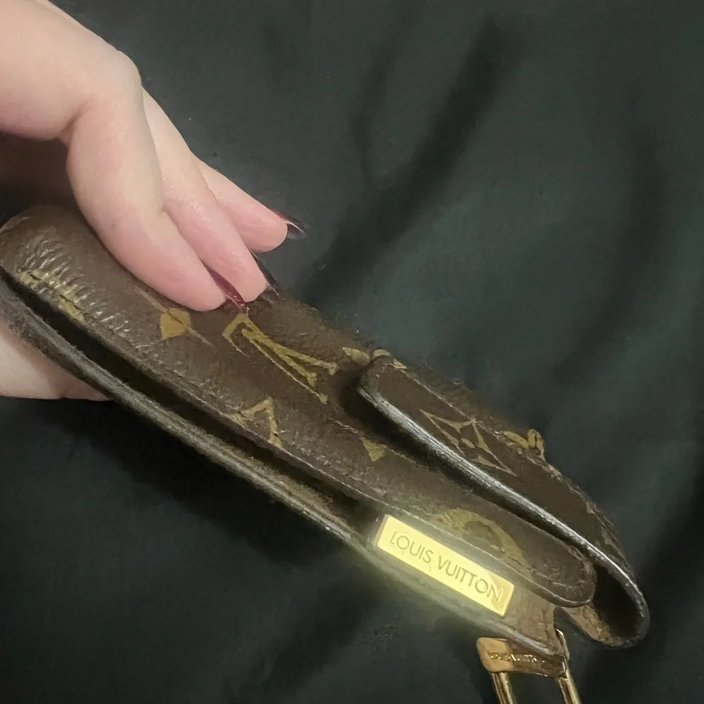 Louis Vuitton Monogram Phone Pouch / Mini Case – Authentic
